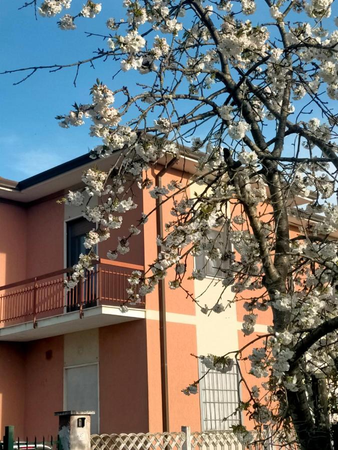 Suite Paradiso Castelnuovo di Magra Exterior foto